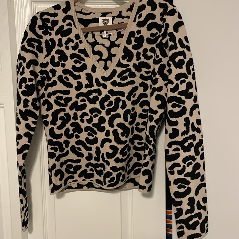 LITA‎ Ciara X REVOLVE Camel Black Merino Wool Animal Print V Neck Sweater L